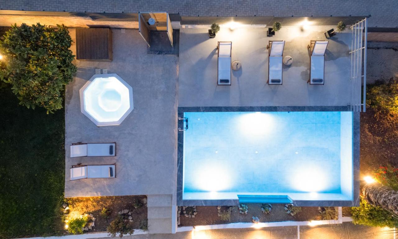 Queen'S Gem Luxury Villa - Heated Jacuzzi & Pool 赫索尼索斯 外观 照片