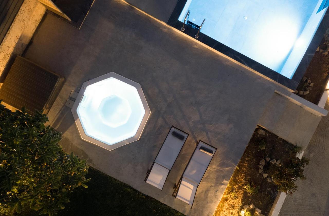 Queen'S Gem Luxury Villa - Heated Jacuzzi & Pool 赫索尼索斯 外观 照片