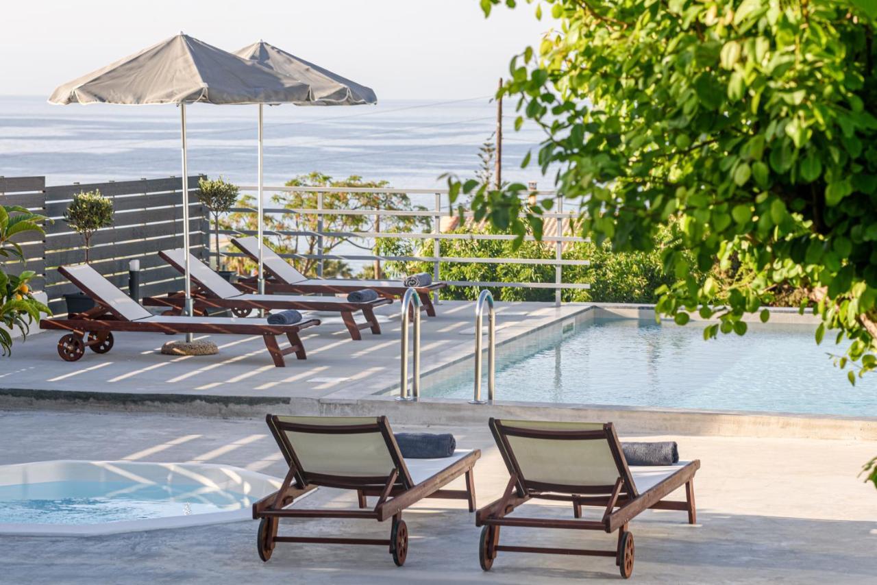 Queen'S Gem Luxury Villa - Heated Jacuzzi & Pool 赫索尼索斯 外观 照片