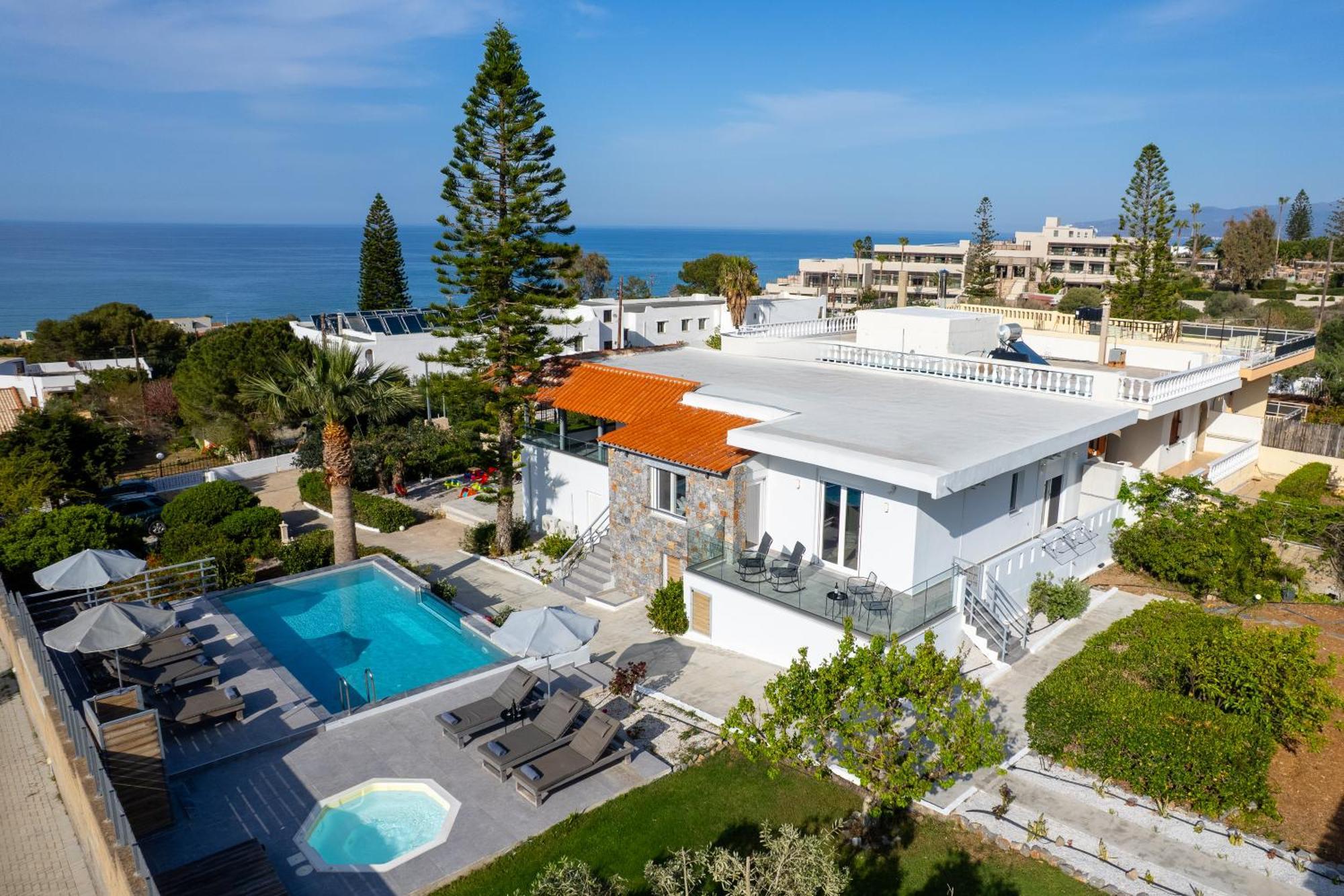 Queen'S Gem Luxury Villa - Heated Jacuzzi & Pool 赫索尼索斯 外观 照片